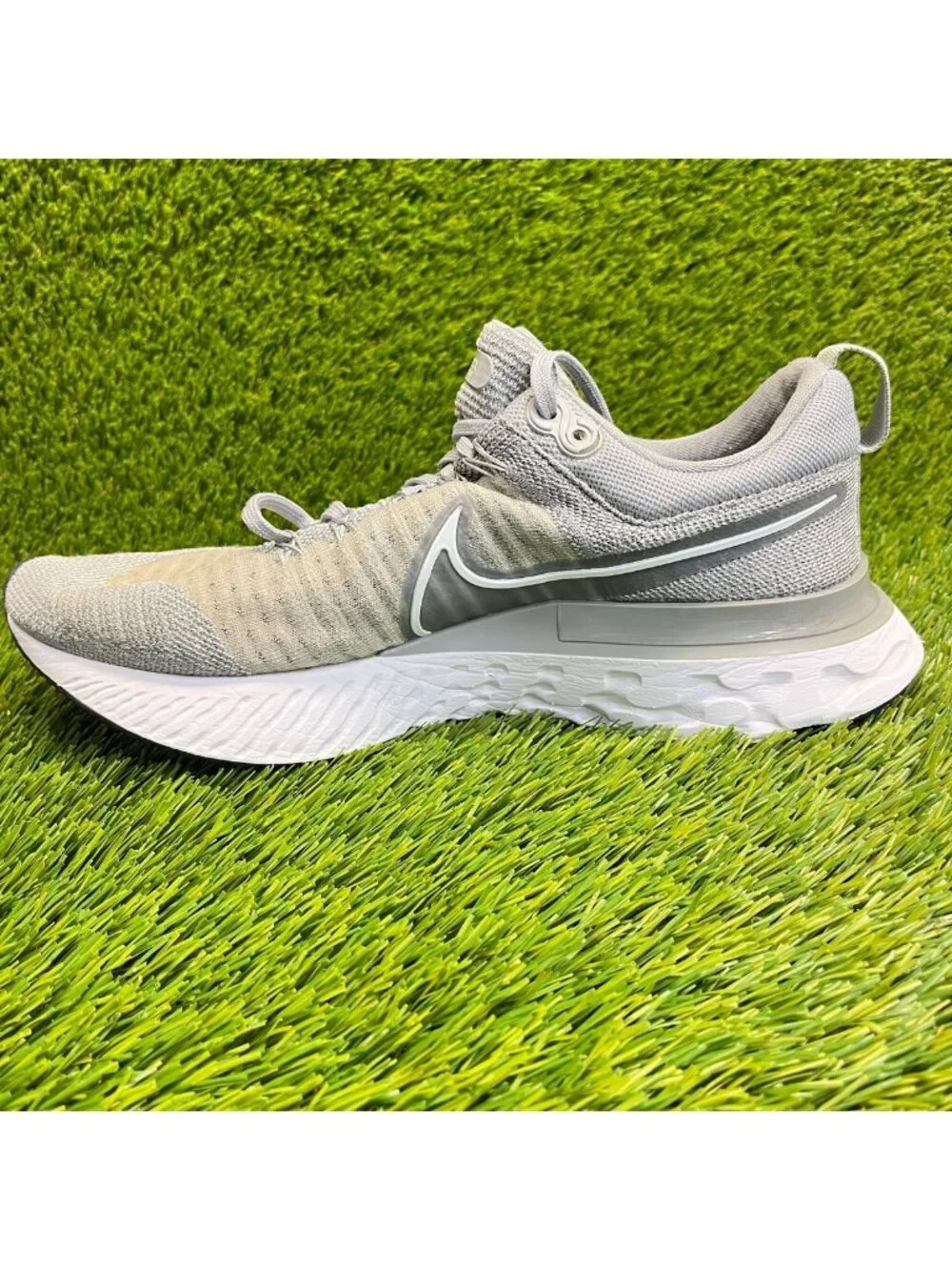 Nike React Infinity Run Flyknit 2 Womens Size 9.5 Gray Running Shoes Sneakers